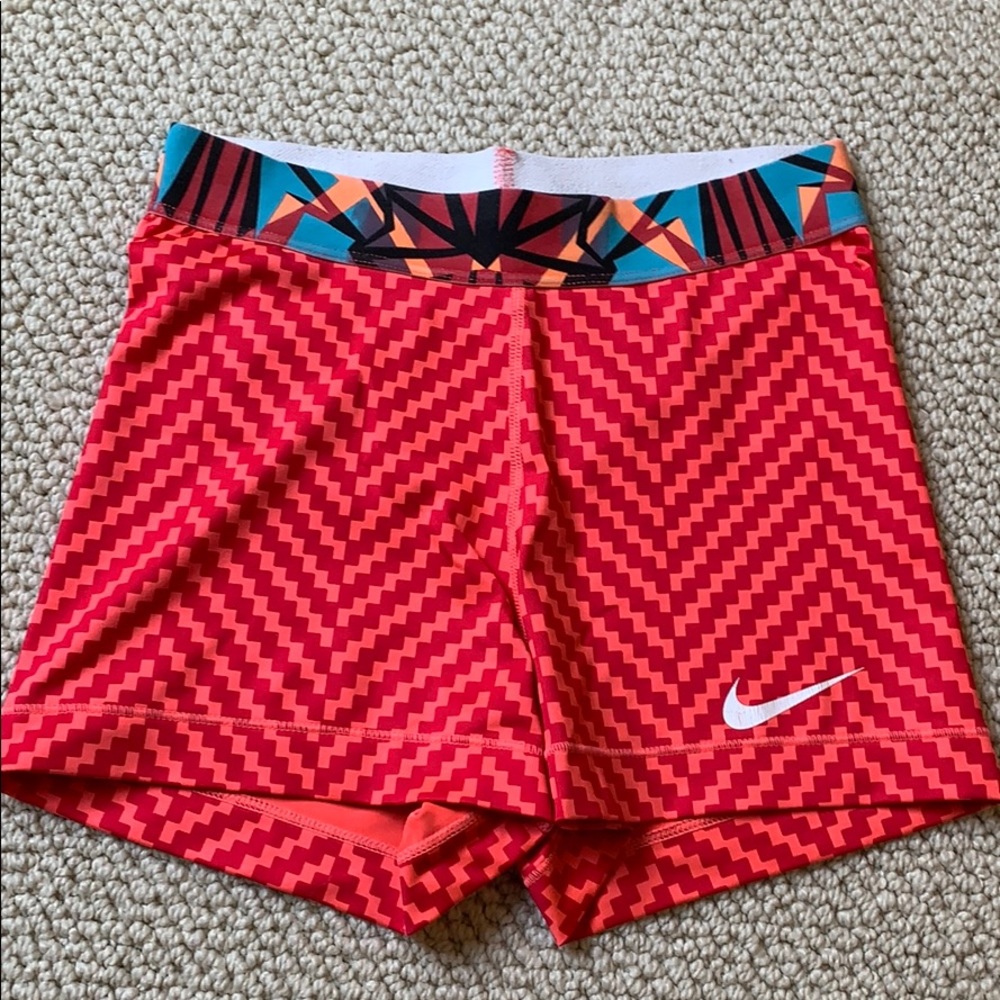 Unique Nike pro shorts!
